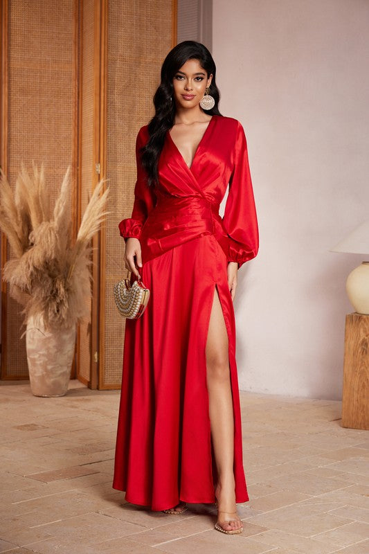 SOLID COLOR MAXI DRESS WITH LONG SLEEVES