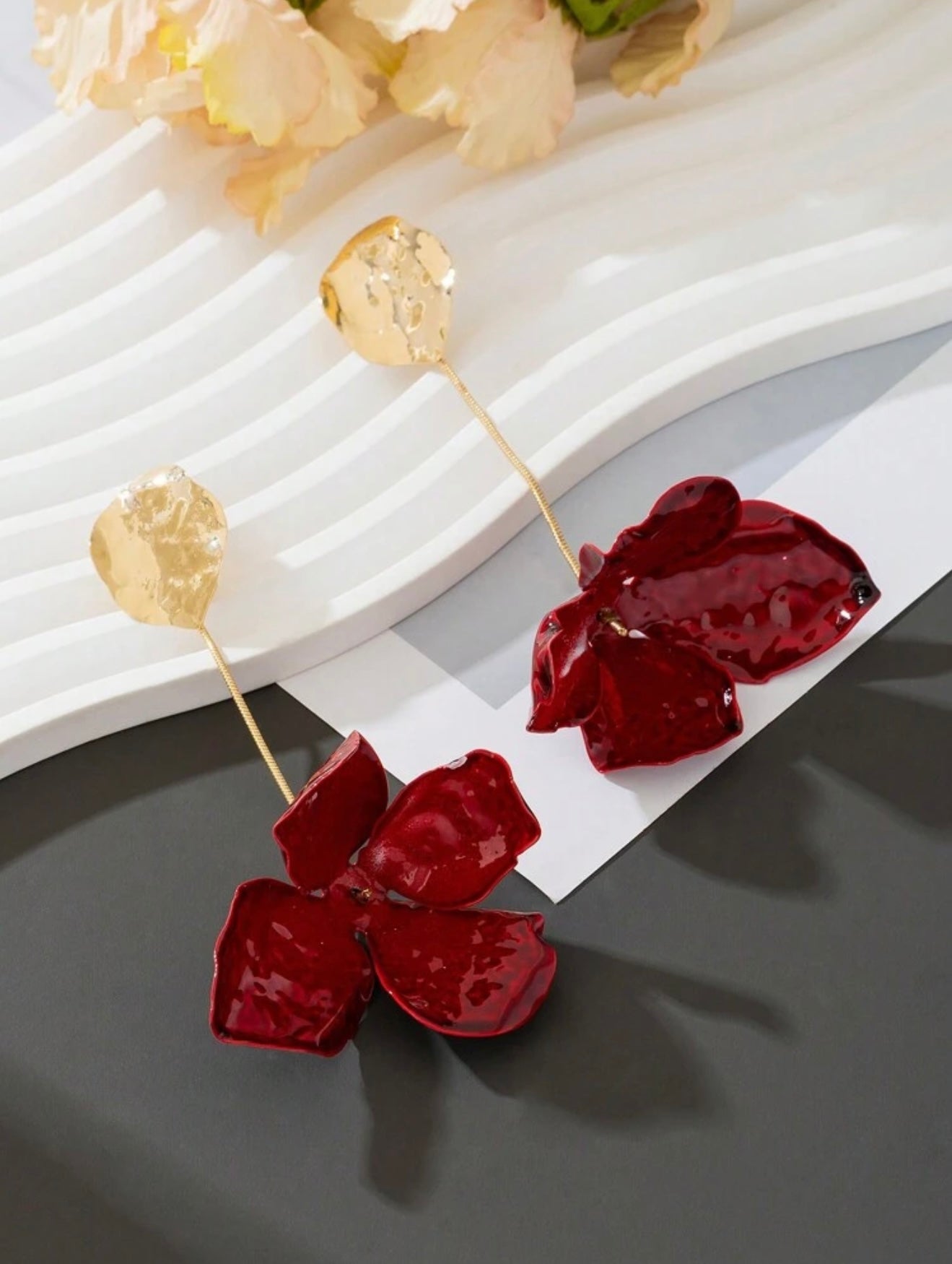 VINTAGE TEXTURED FLORAL DROP EARRINGS