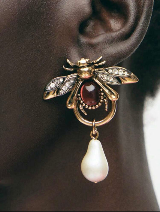 ANT RETRO FASHION EARRINGS