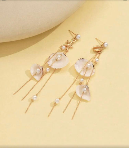 SEASHELL TASSEL EARRINGS