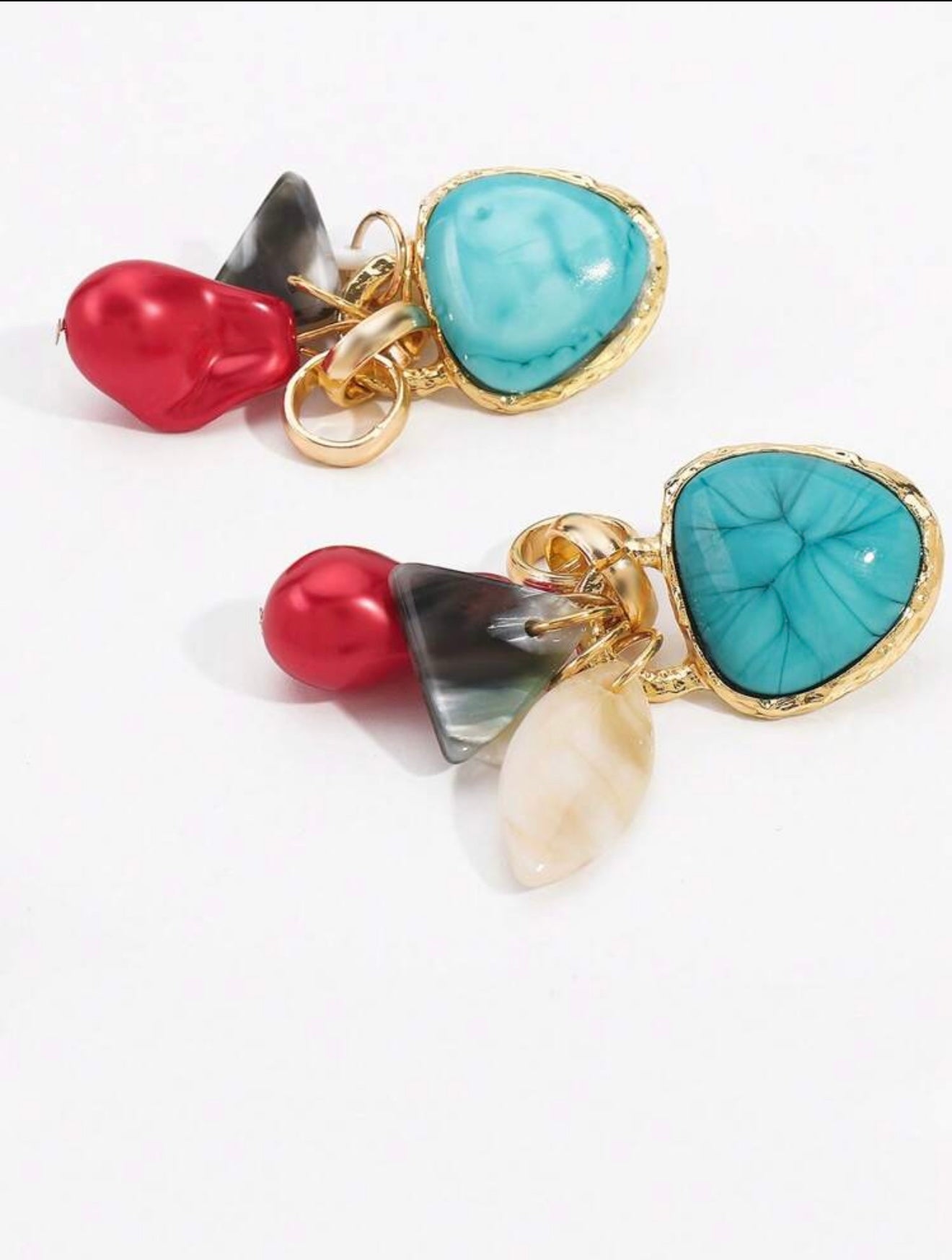 IRREGULAR GEOMETRIC RESIGN RETRO EARRINGS