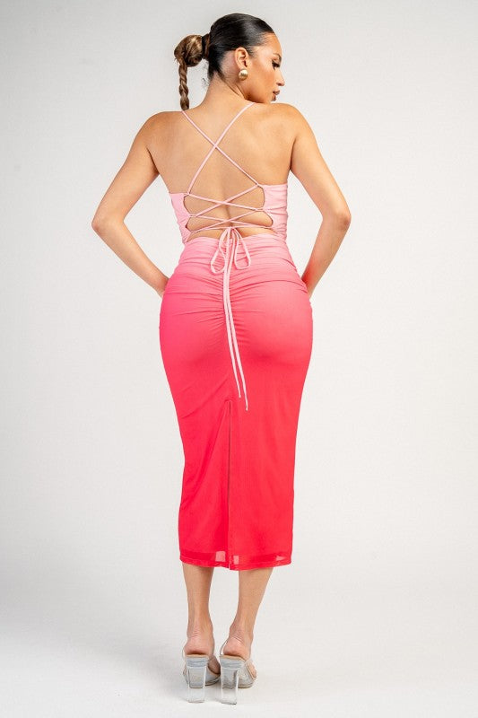 LACE-UP BACK RUCHED OMBRE PRINT MIDI DRESS