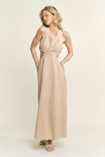 CONTRAST THREAD CUT OUT DETAIL MAXI DRESS