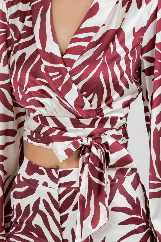 PRINTED LONG SLEEV CROP TOP SHORTS SET