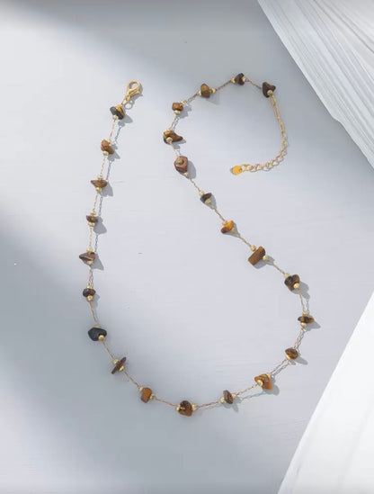 ASYMMETRICAL STONES BEADED NECKLACE