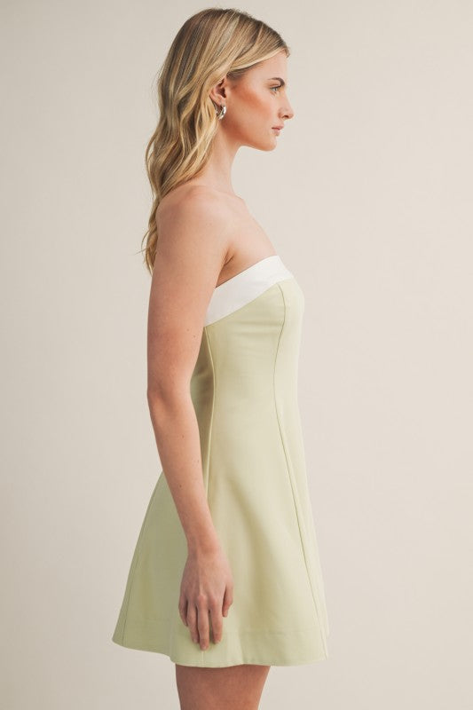 CONTRAST NECKBAND FIT&FLARE MINI DRESS