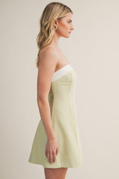 CONTRAST NECKBAND FIT&FLARE MINI DRESS