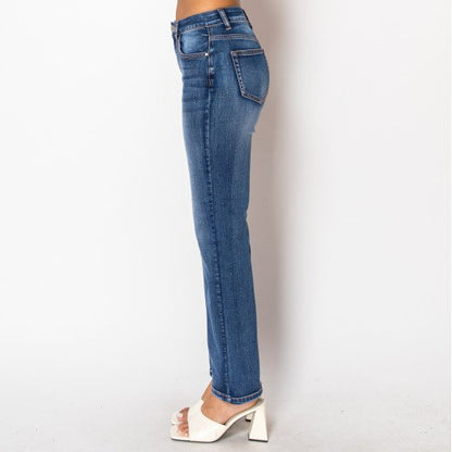 STRAIGHT JEANS