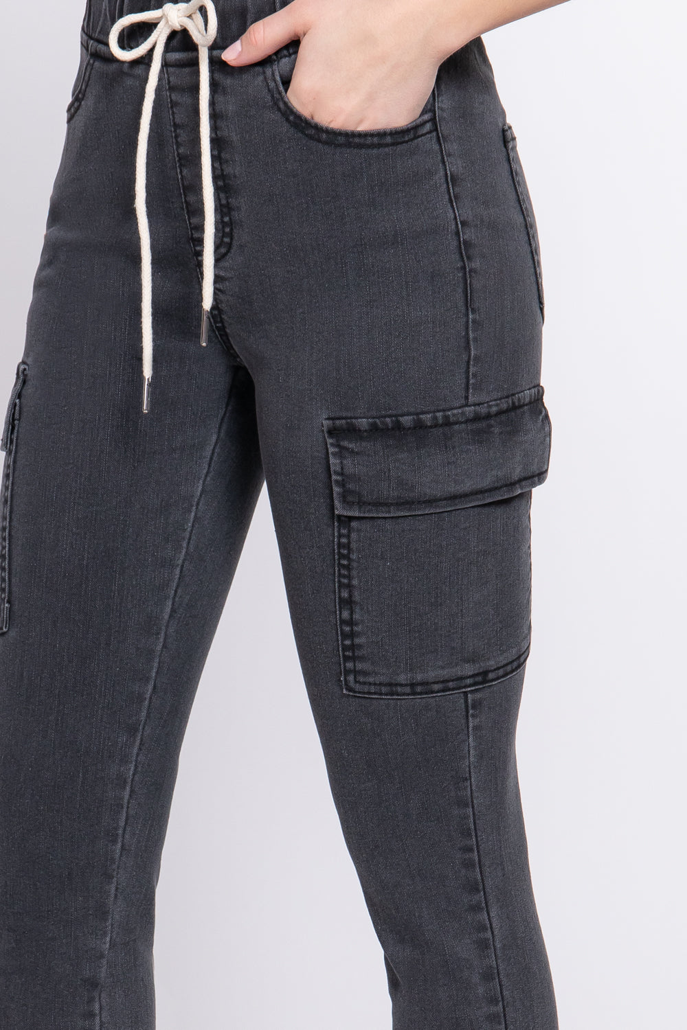 ELASTIC WAIST CARGO DENIM PANTS