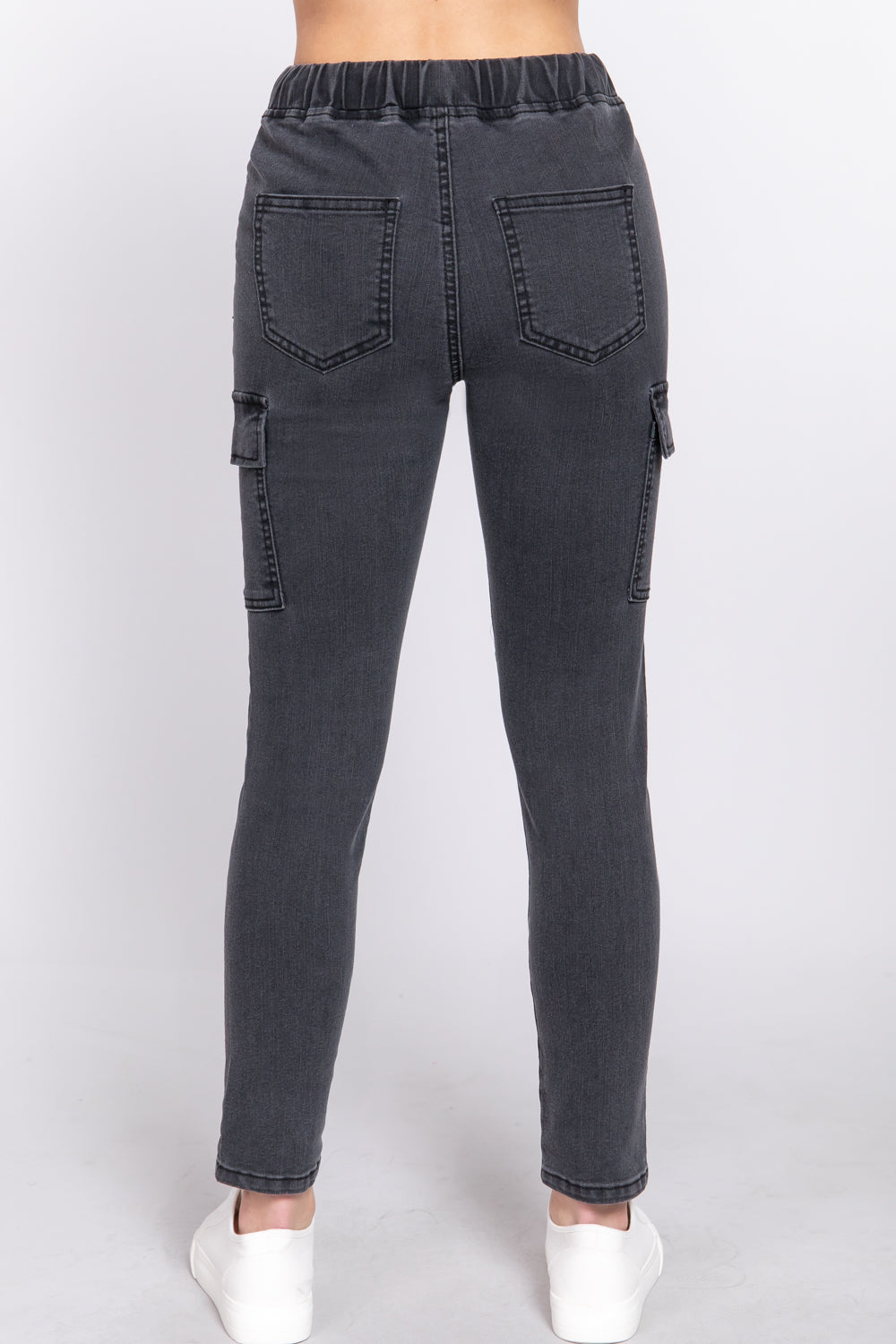 ELASTIC WAIST CARGO DENIM PANTS