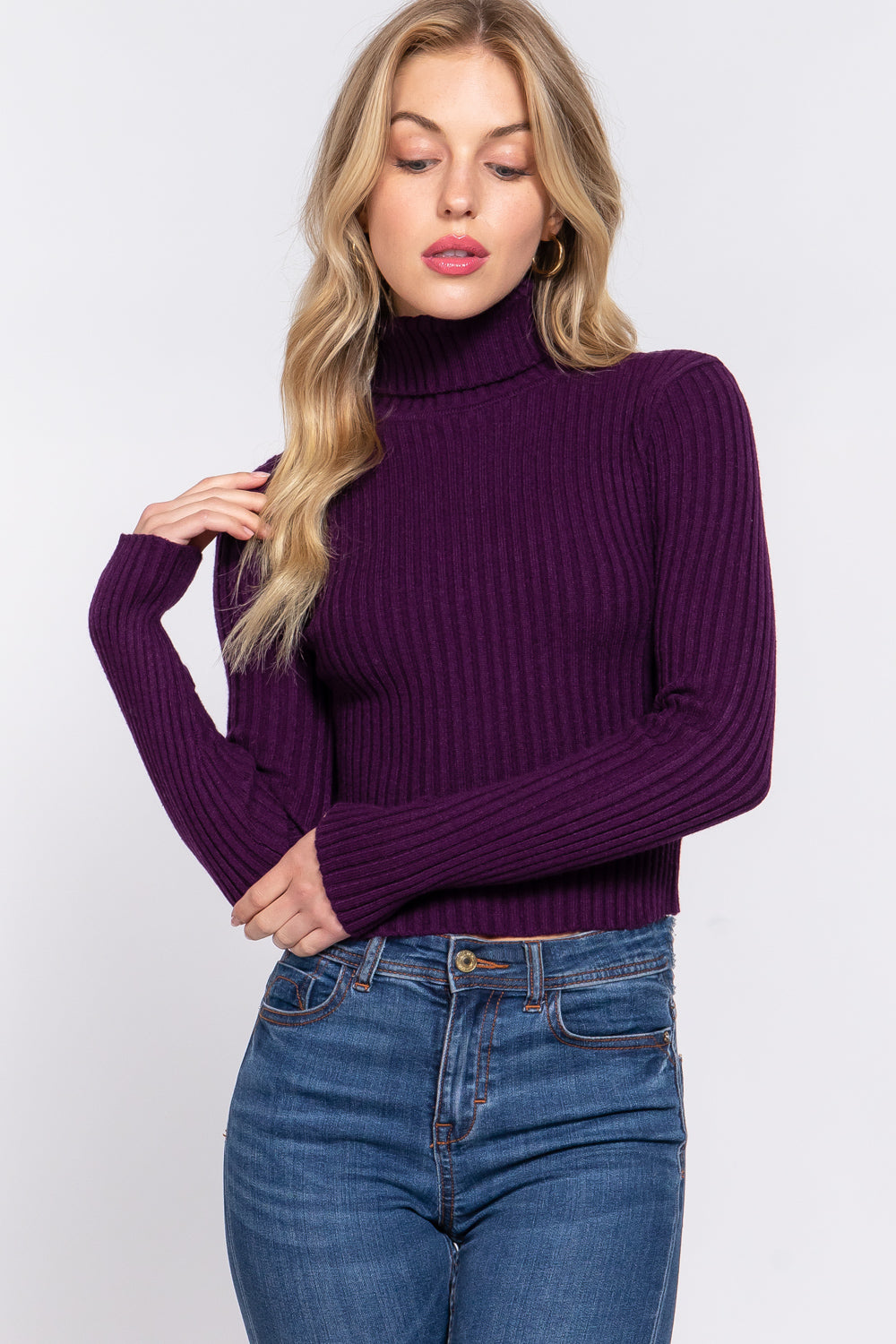 LONG SLV TURTLE NECK FITTED CROP RIB SWEATER