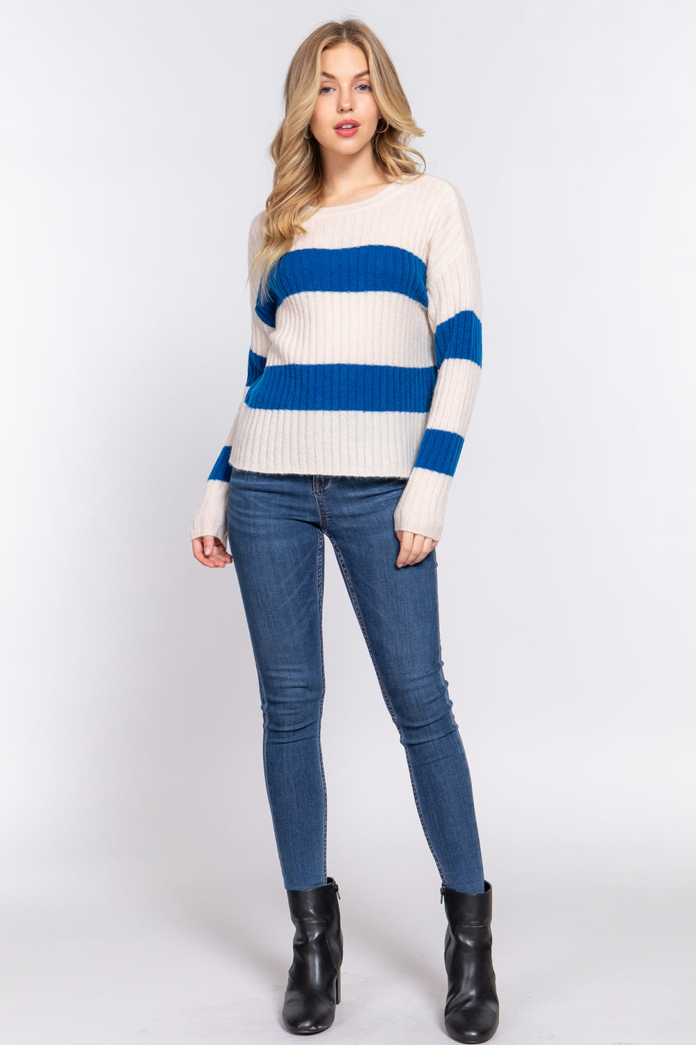 LONG SLV ROUND NECK STRIPE SWEATER