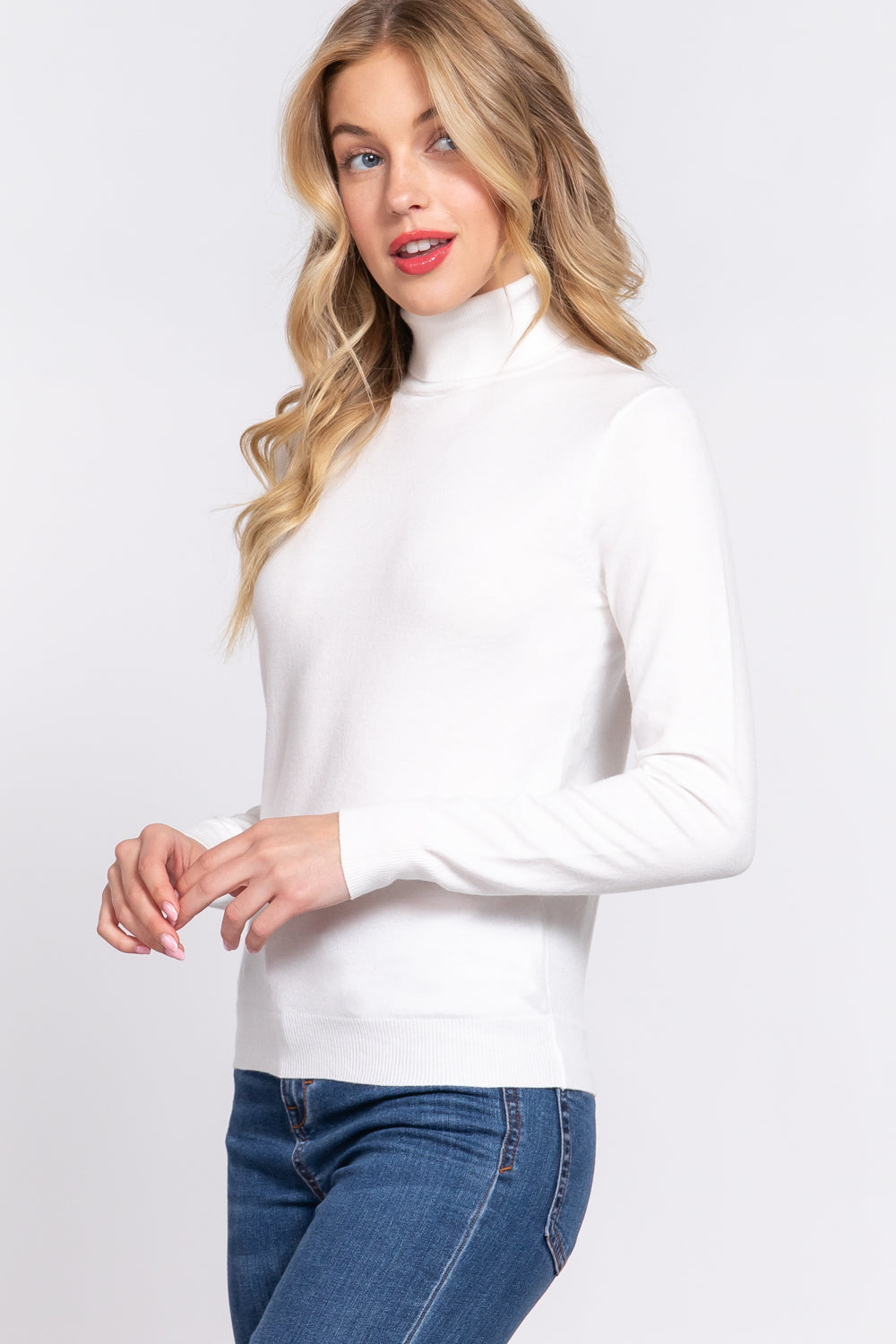 LONG SLEEVE TURTLE-NECK BASIC VISCOSE SWEATER