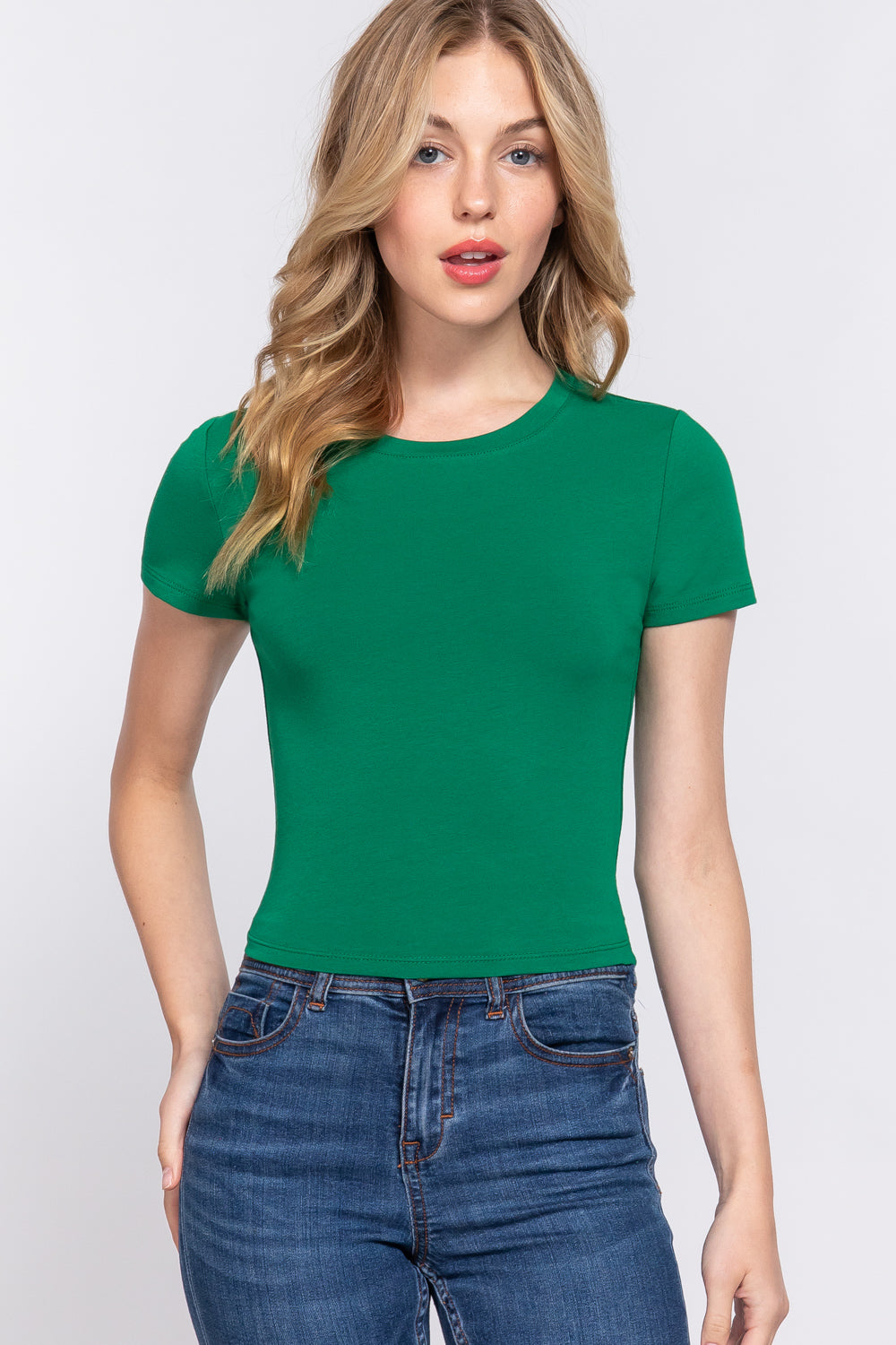 SHORT SLEEVE CREW NECK CROP TOP