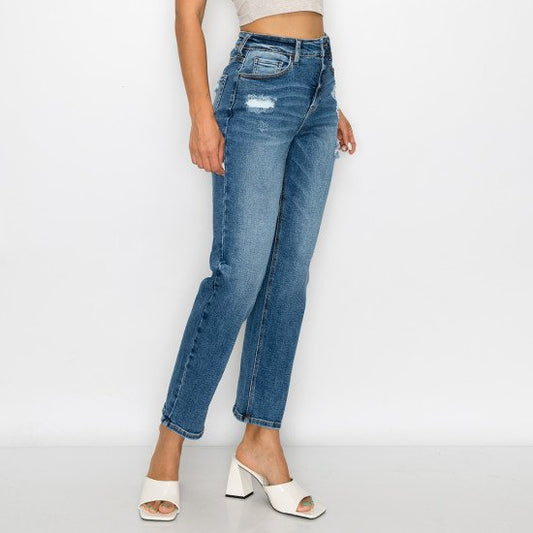 SLIM STRAIGHT JEANS